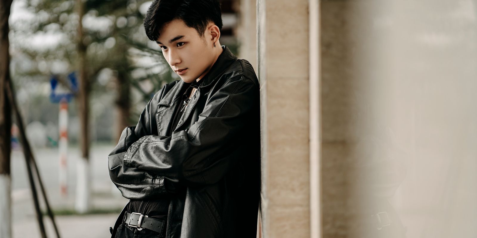 What Does Wearing a Leather Jacket Say About You Buneri Europe